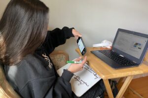 How teenagers can protect their mental health during COVID-19