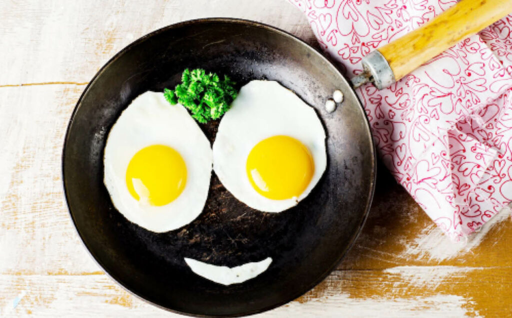 Healthy benefits of eating eggs daily