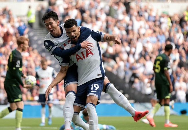 Solanke scores as Spurs come back to beat Brentford