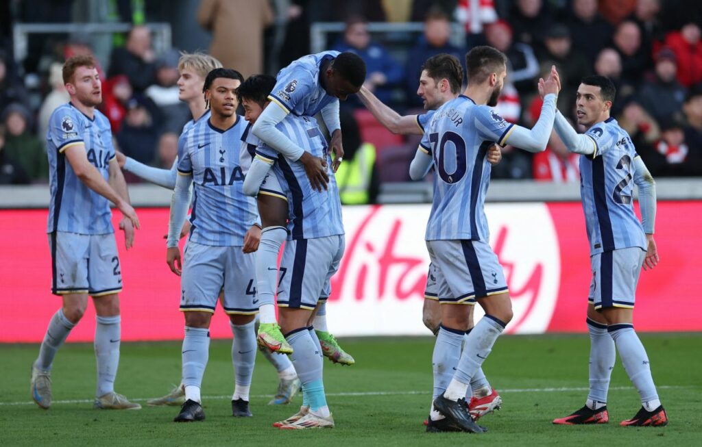 Spurs end losing league run with win at Brentford