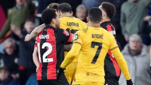 ‘He just lost it’ – how costly will Cunha’s red card prove?