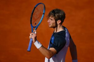 Draper smashes racquet during hard-fought Rome win