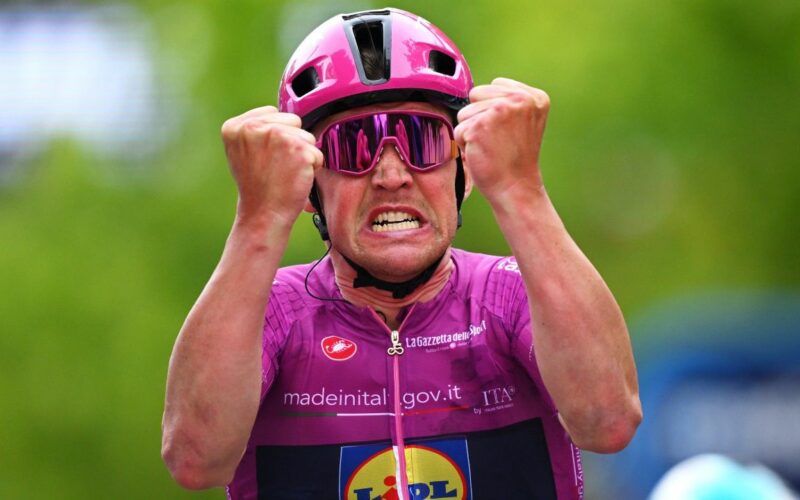 Pedersen wins stage three to reclaim Giro lead