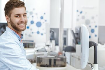 Tips on how to become laboratory scientist