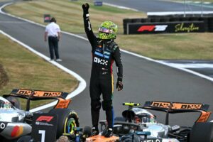 Norris takes first Silverstone win in dramatic race