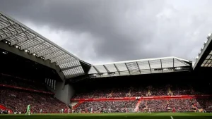 The Alonso dream is over – but Salah’s outburst keeps heat on Slot