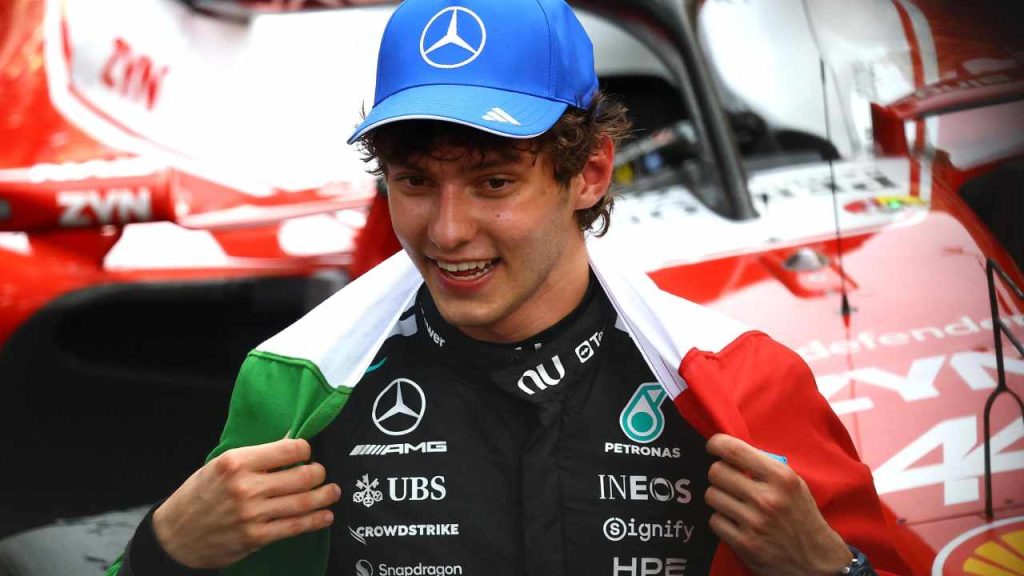 Antonelli wins Monaco from Hamilton after dramatic ending