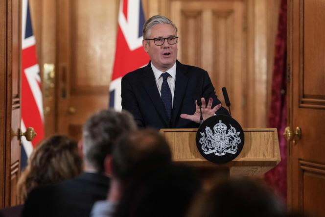 UK to Ban Under-16s from TikTok, Instagram, YouTube and Other Social Media Platforms