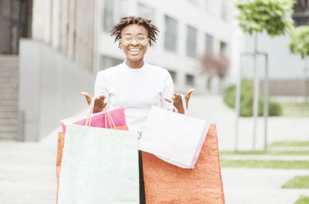 How to become a money-making personal shopper (and help people look great too!)