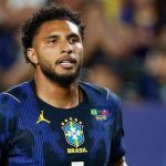 Santos latest midfielder considered by Man Utd