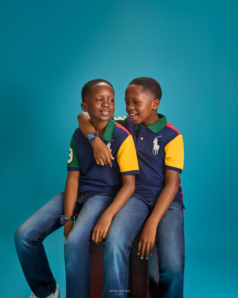 Nigerian twins make author debut at 10 Nigerian twins make author debut at 10